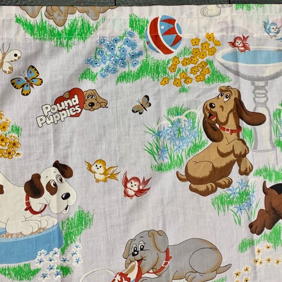 Vintage Curtains - Pound Puppies 80’s Cartoons - 2 panels - Picture 5 of 5